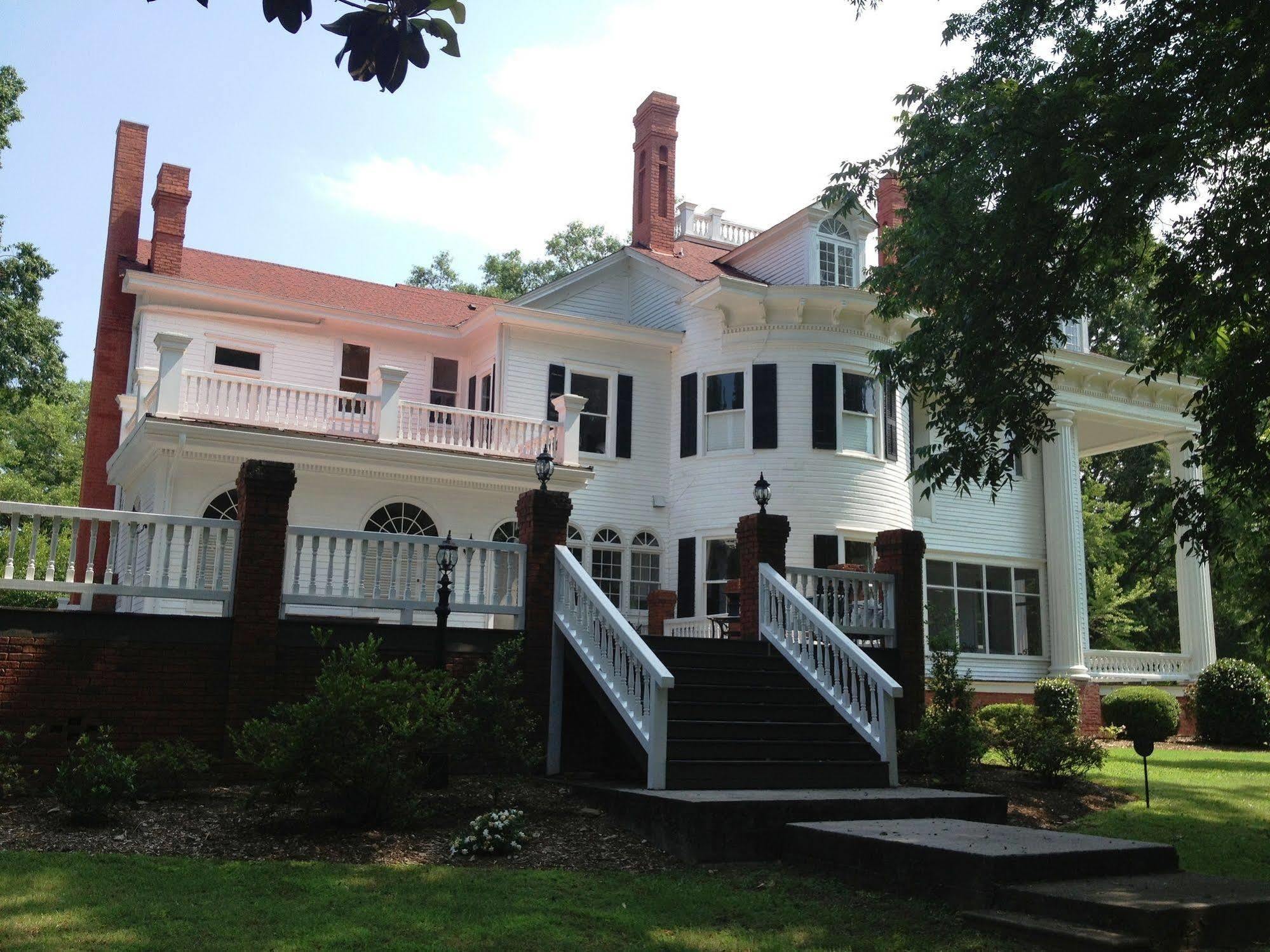 The Twelve Oaks Bed & Breakfast Ковингтон Экстерьер фото