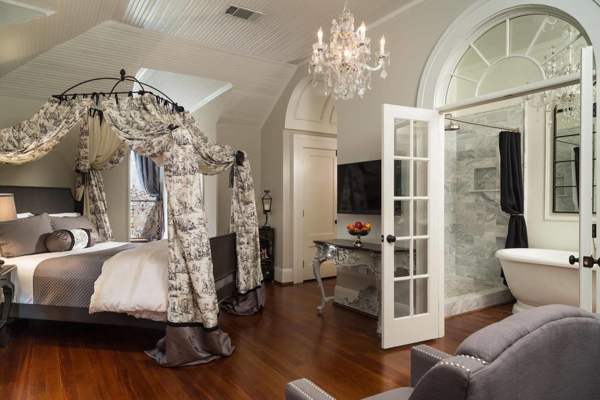 The Twelve Oaks Bed & Breakfast Ковингтон Экстерьер фото