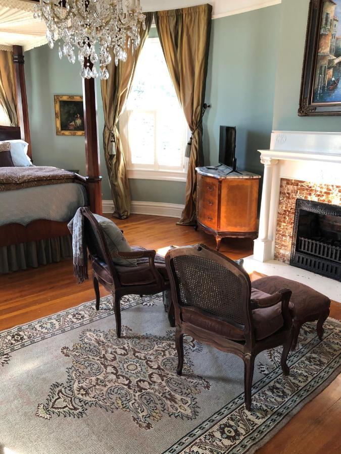 The Twelve Oaks Bed & Breakfast Ковингтон Экстерьер фото